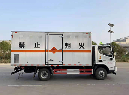 青山湖爆破器材运输车